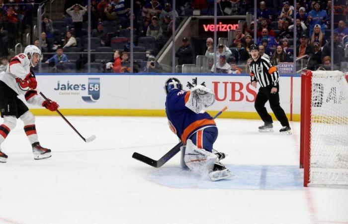 Les Isles perdent une avance de deux buts en troisième période et perdent face aux Devils en prolongation