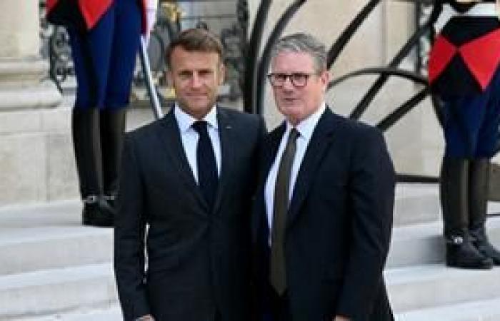 Emmanuel Macron reçoit Keir Starmer pour les commémorations de l’Armistice et c’est historique