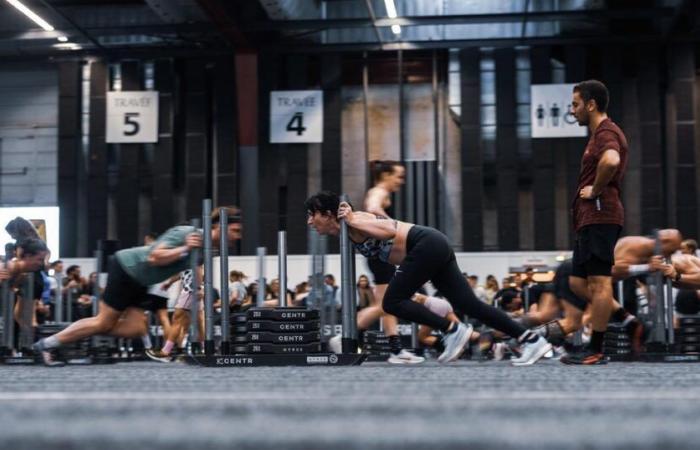 8 km de course à pied, 152 kg à pousser, 100 m de fentes en marchant… Le Figaro a participé à HYROX Paris, le « challenge » hybride à la mode