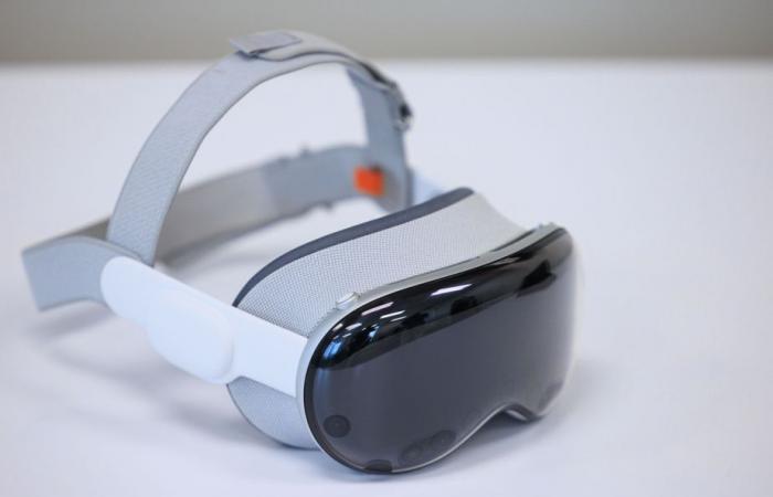 Réalité virtuelle | Futurs pilotes formés avec Apple Vision Pro à CAE