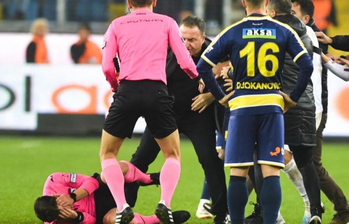 l’ancien président d’Ankaragücü, qui a frappé un arbitre, condamné à trois ans et sept mois de prison