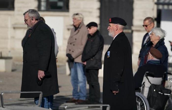 Le Royaume-Uni prend une pause pour se souvenir du personnel militaire tombé au combat