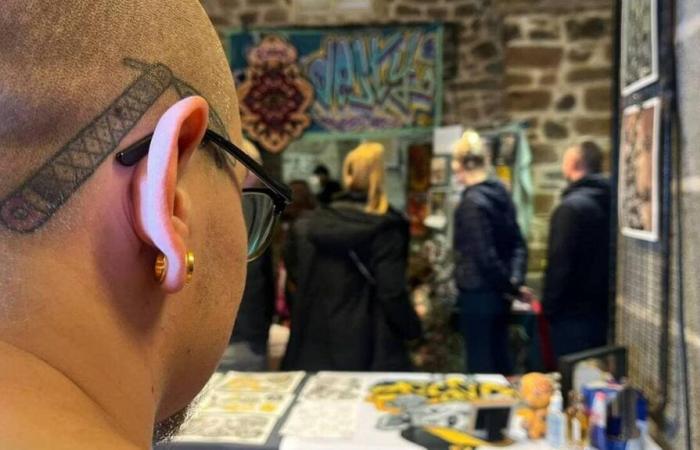 A Coutances, 1 000 visiteurs se sont rassemblés au domaine viticole des Unelles pour la convention du tatouage