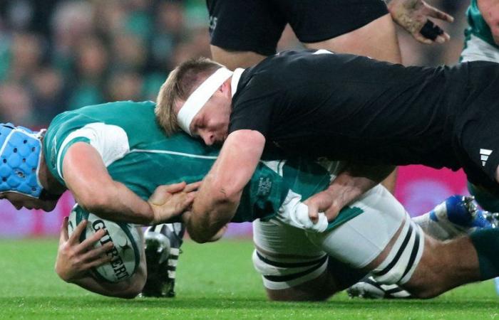 l’impressionnante blessure à la tête du troisième ligne des All Blacks Sam Cane, forfait contre les Blues