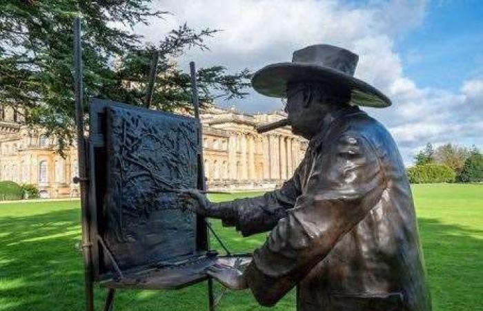 Le palais de Blenheim dévoile une nouvelle sculpture pour commémorer le 150e anniversaire de la naissance de Sir Winston Churchill