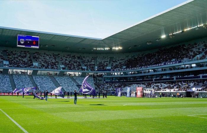 Bordeaux joue à 12, la montée est assurée