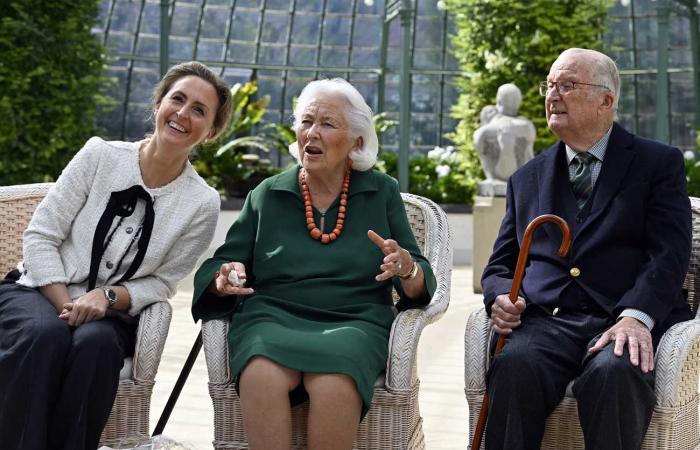 La reine Paola absente de la Fête du Roi en raison d’une chute