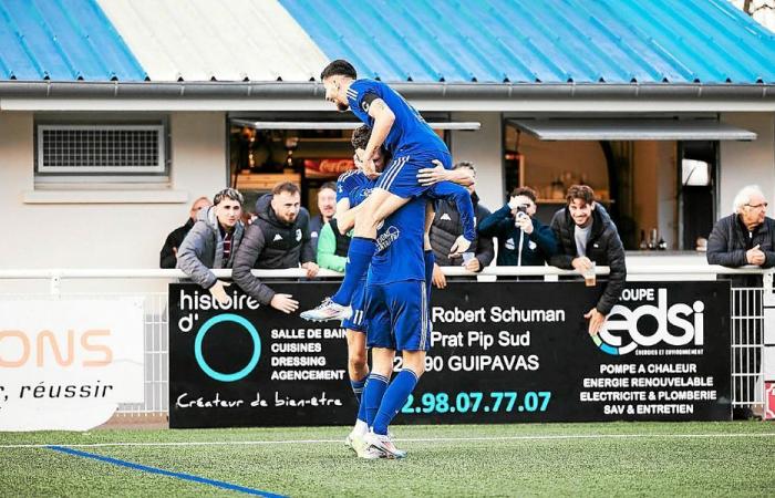 Dernières minutes de jeu totalement folles sur les terrains de football amateur en Bretagne ce week-end