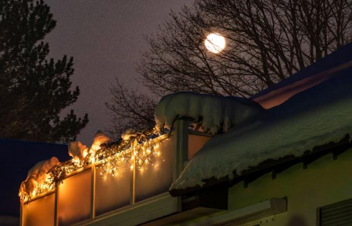 la lune glaciale apporte le froid