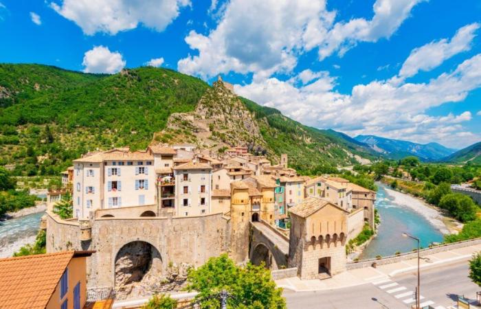 [Plus beaux villages de France] Entrevaux, aux confins du Verdon