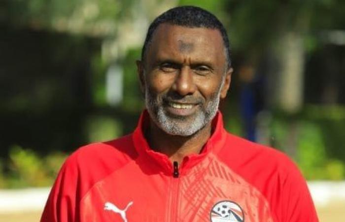 Ahmed Al-Kass fait la leçon à l’équipe nationale junior égyptienne avant d’affronter le Maroc lors des éliminatoires africaines