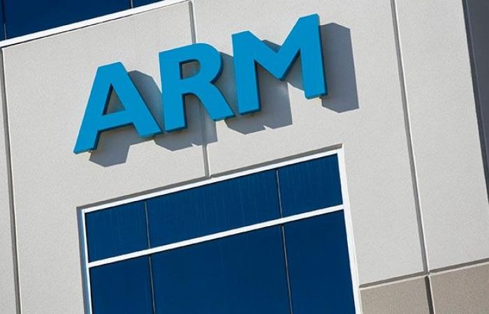 Arm dépasse les attentes, mais le titre reste surévalué