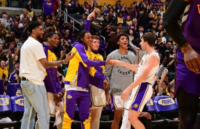 Notes pour LeBron James et Austin Reaves lors de la victoire des Lakers contre les Raptors