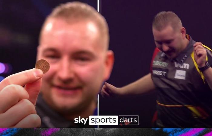 Grand Chelem de fléchettes 2024 : Michael van Gerwen et Michael Smith subissent des sorties anticipées sous le choc après leur défaite contre Ryan Joyce