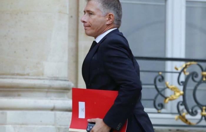 « 5 à 6 signalements par jour » selon le ministre