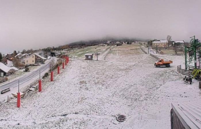 La première neige de la saison est tombée sur les hauteurs de la Haute-Loire