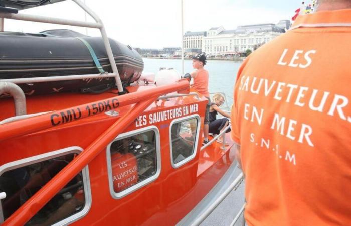 quatre personnes, dont une fillette d’un an, secourues en mer après plusieurs jours de dérive