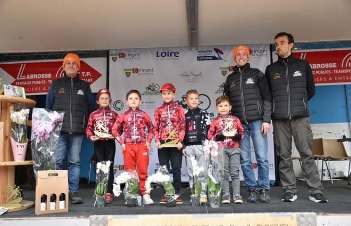 Le cyclo-cross de Belmont-de-la-Loire attire toujours autant de monde