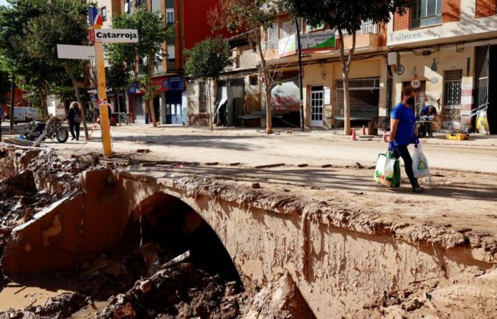 de nouvelles fortes pluies sont attendues dans la région de Valencia, déjà des inondations à Almeria