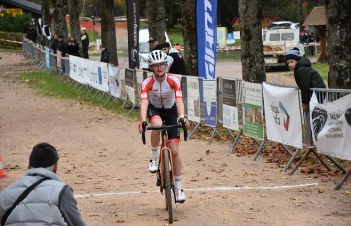 Le cyclo-cross de Belmont-de-la-Loire attire toujours autant de monde