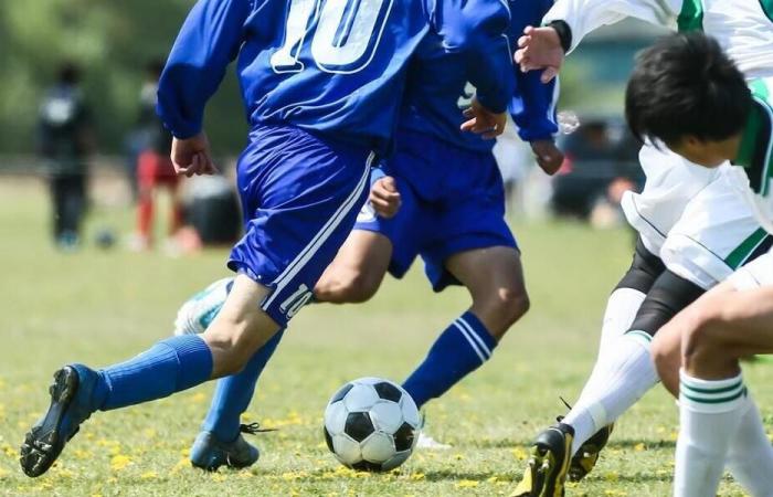 Le match de football Gacé – Briouze se termine dans des violences envers l’arbitre : un joueur