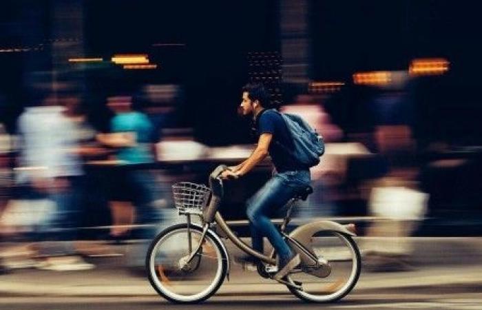 Grâce aux cours de vélo, ces femmes se réapproprient la ville