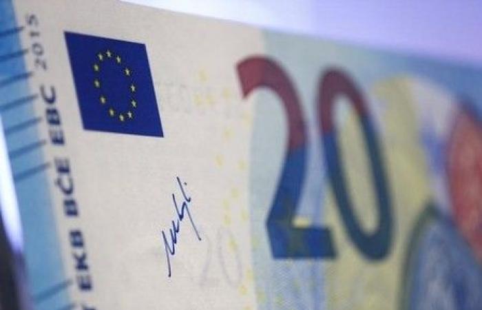 L’euro au plus bas depuis six mois face au dollar