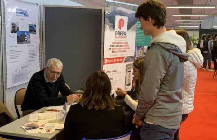 La Gironde parraine 130 étudiants de l’IUT de Bordeaux