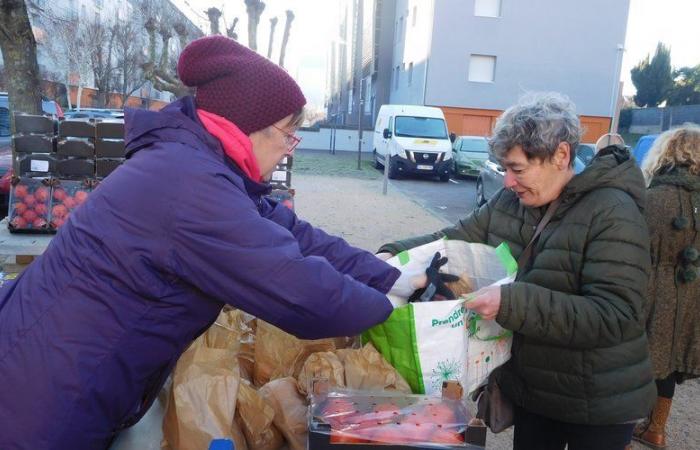 Vente d’oranges à 1 euro le kilo pour dénoncer les prix élevés des produits alimentaires