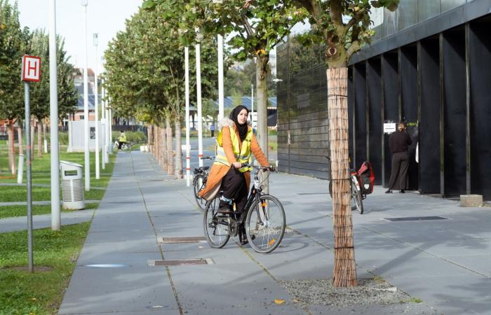 Grâce aux cours de vélo, ces femmes se réapproprient la ville