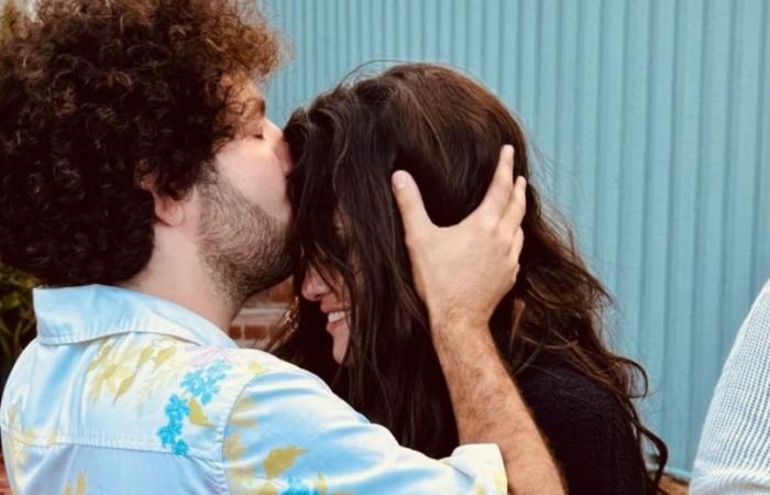 Comment Selena Gomez a réagi lorsque Benny Blanco a été nommé l’homme le plus sexy du monde