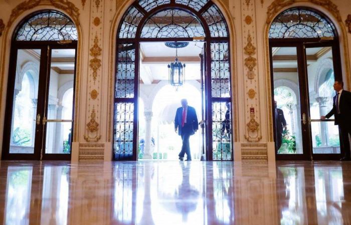 Donald Trump a installé une fausse salle de guerre à Mar-a-Lago