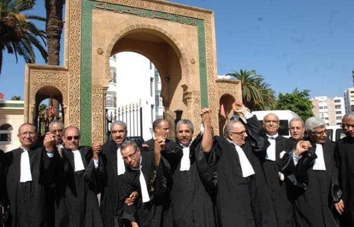 La justice pousse un ouf de soulagement. Les avocats reviendront reprendre leur travail demain, mardi, après une rencontre avec le ministre de la Justice