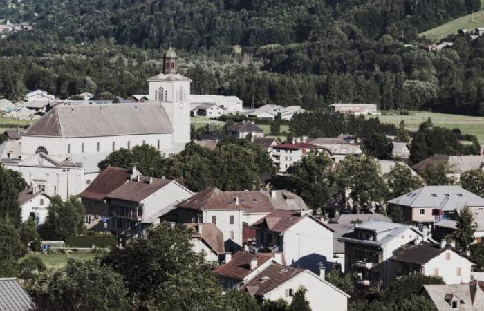 trois enfants retrouvés morts dans une maison à Taninges, leur mère “activement recherchée” – Libération