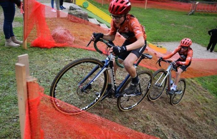 Le cyclo-cross de Belmont-de-la-Loire attire toujours autant de monde