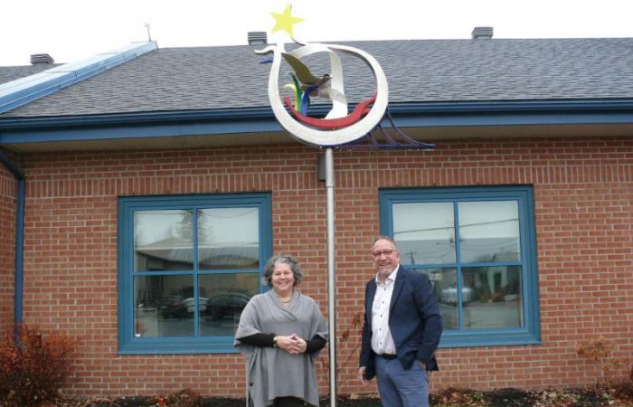 Une nouvelle sculpture inaugurée devant la mairie de Saint-Jacques