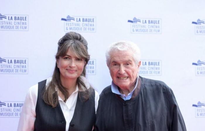 Claude Lelouch revient sur ce cadeau de sa compagne qui l’a fait tomber amoureux lors de leur rencontre