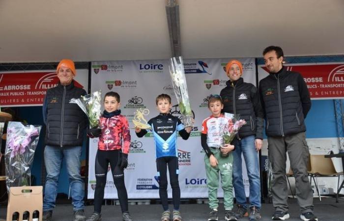 Le cyclo-cross de Belmont-de-la-Loire attire toujours autant de monde