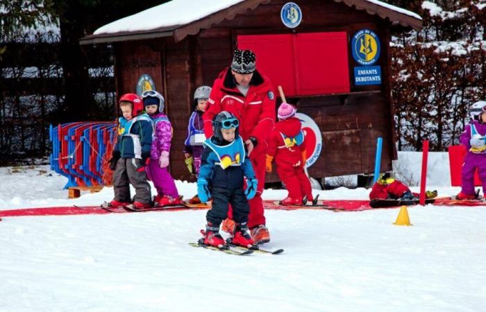 “Je suis moniteur de ski, voici combien je gagne par mois pendant la saison”