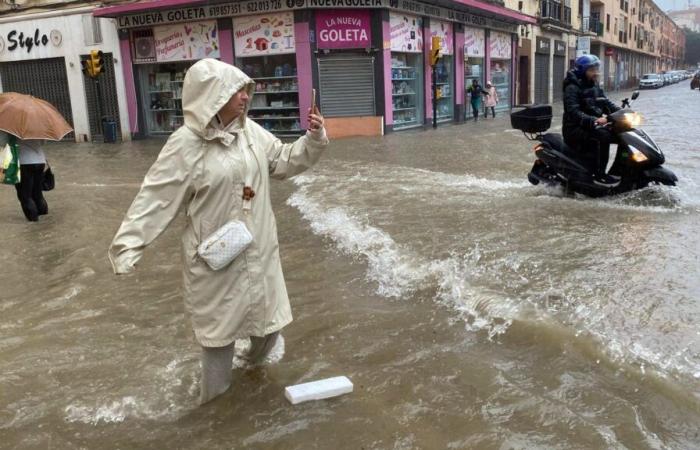 expulsions, coupures de trains et de routes