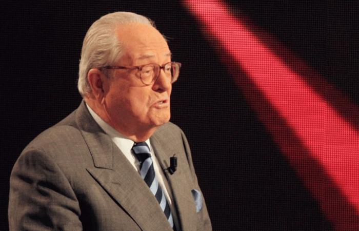 Jean-Marie Le Pen, 96 ans, est hospitalisé : « Il y a des hauts et des bas »