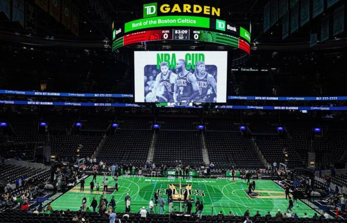 Les fans de la NBA extrêmement divisés sur le retour des terrains de tournoi colorés en cours de saison