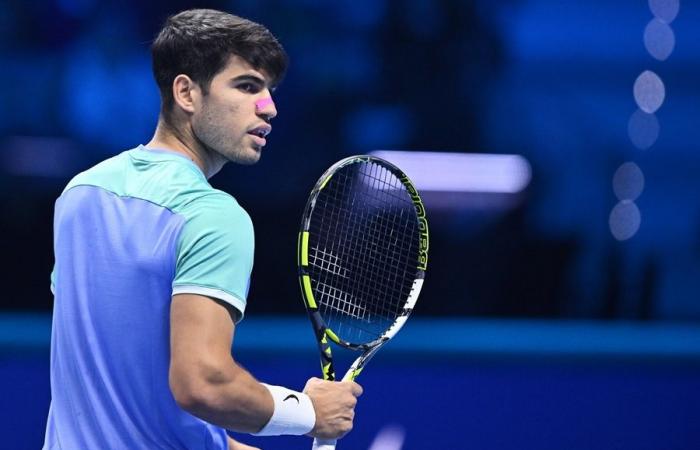 Alcaraz bat Rublev et se battra pour être en demi-finale