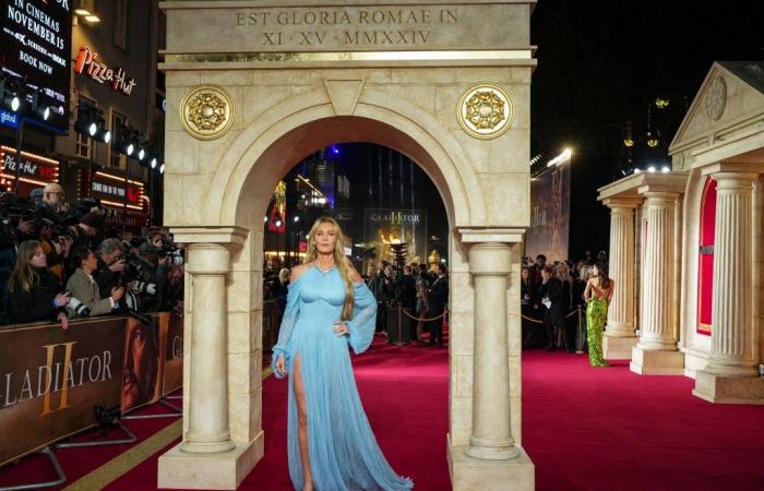 Paul Mescal, Connie Nielsen et Denzel Washington ont foulé le tapis rouge lors de la première royale de Londres de “Gladiator II” — photos