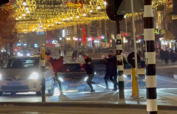 Match à Paris après les violences à Amsterdam