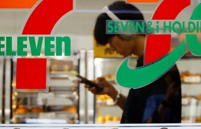 Seven&i envisage de quitter la Bourse pour échapper à Couche-Tard