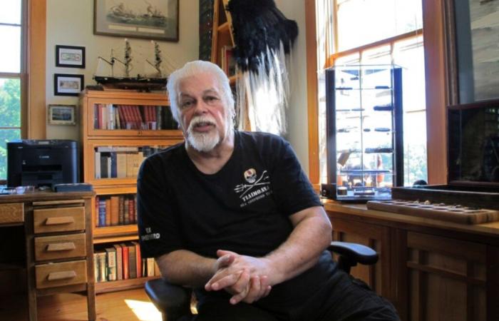 Le militant écologiste Paul Watson reste en détention au Groenland