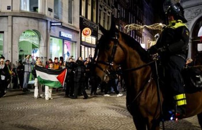 plusieurs dizaines de militants pro-palestiniens arrêtés lors d’une manifestation interdite à Amsterdam