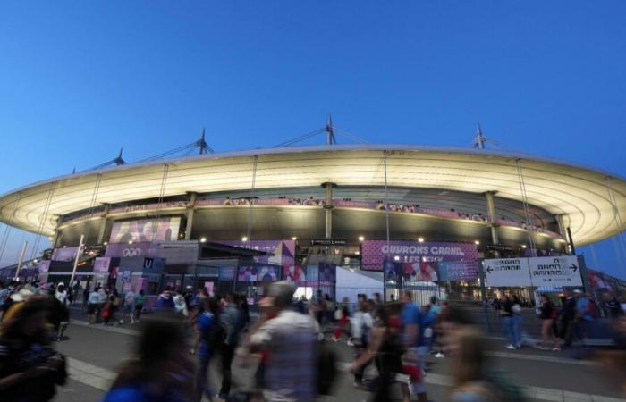 Les activités commerciales fermeront en milieu d’après-midi autour du Stade de France