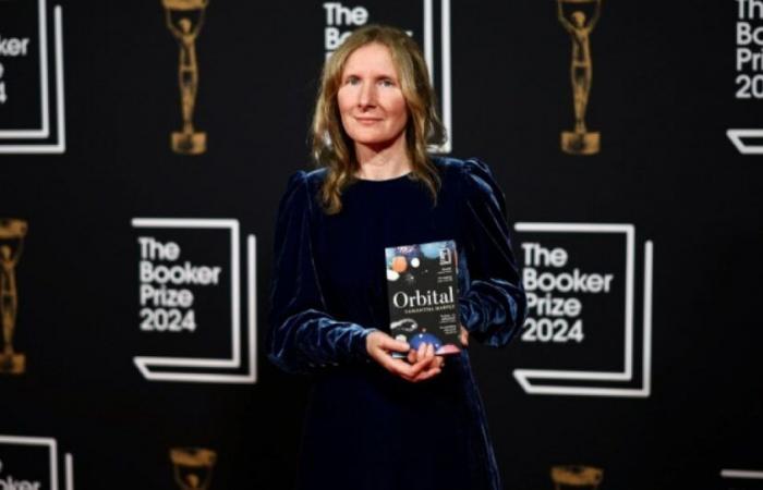 La Britannique Samantha Harvey remporte le Booker Prize : Actualités